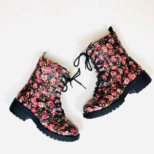 Madden Girl Floral Lace up Boot